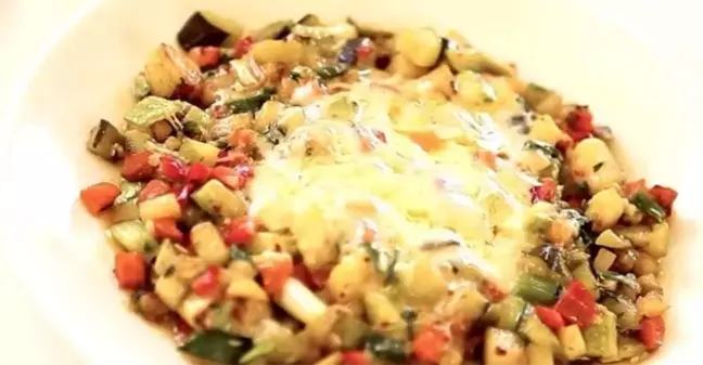 Ratatuy tarifi! Masterchef Ratatuy nasıl yapılır? Ratatuy yemek tarifi! Ratatuy için gerekli malzemeler nelerdir?