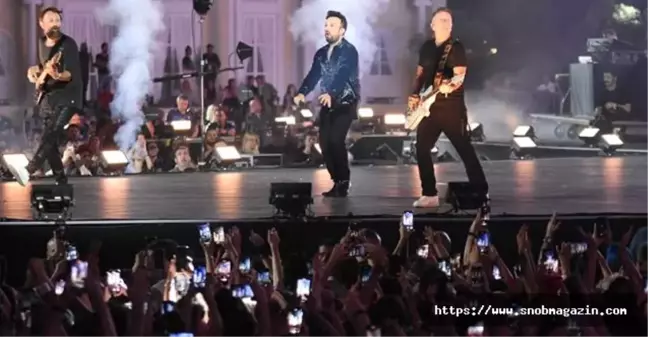 Tarkan'ın İzmir Konserinde Rekor Kırıldı: Dünyanın En Kalabalık Beşinci Ücretsiz Konseri