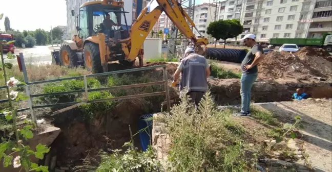 Kırşehir Belediyesi Altyapı Çalışmalarına Devam Ediyor