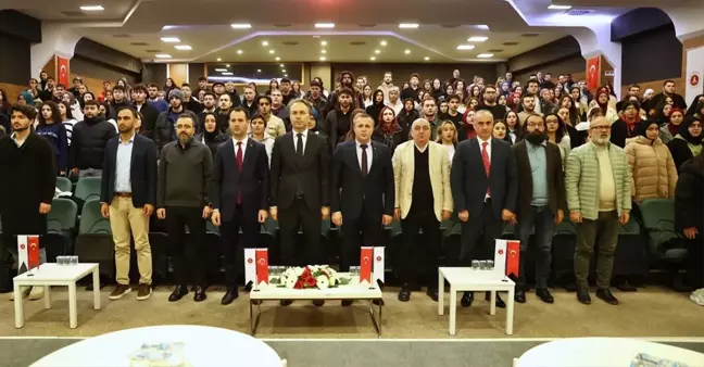 Samsun Üniversitesinde 'Yeni Medya ve Dezenformasyon Paneli' Düzenlendi