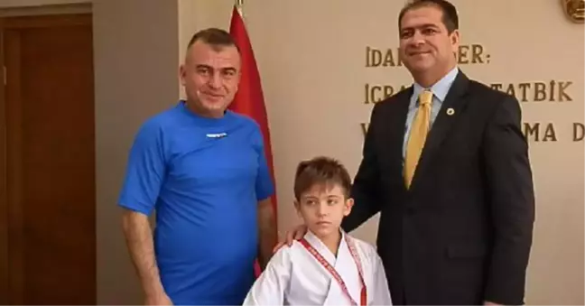 Minik Karateciden Madalyalı Uğurlama