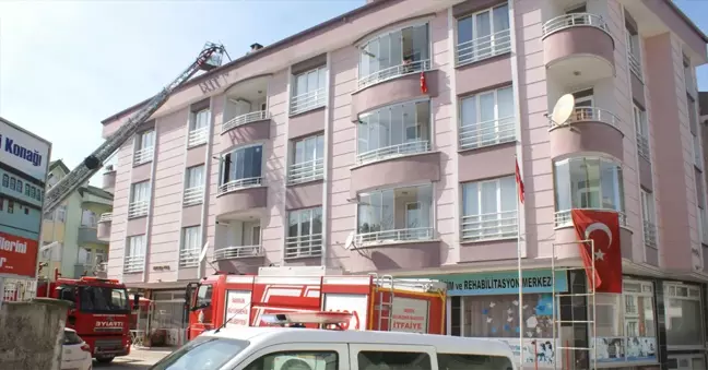 Vezirköprü'de Çatı Yangını