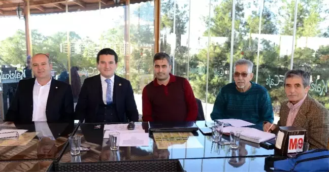 Amatör spor kulüpleri temsilcileri, Kumluca'da toplandı