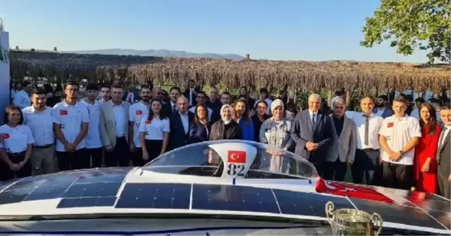 Sakarya Üniversitesi SAITEM tarafından geliştirilen güneş enerjili araç tanıtıldı