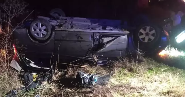 Kırklareli'de kaçak göçmenlerin bulunduğu araç polis kovalamacasında kaza yaptı