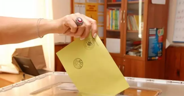 İZMİR ANKET SONUÇLARI I Hamza Dağ mı Cemil Tugay mı?