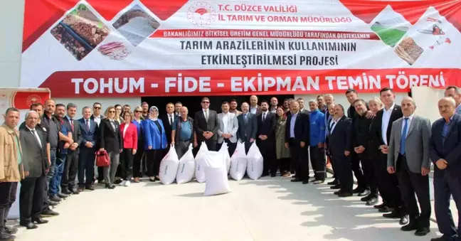 Düzce'de çeltik yetiştiriciliği için çiftçilere tohum dağıtıldı