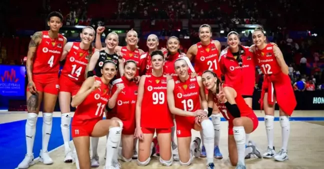 Filenin Sultanları Paris Olimpiyatları'nda kimlerle oynayacak? A Milli Voleybol Takımı kadrosunda kimler var? Filenin Sultanları maç takvimi!