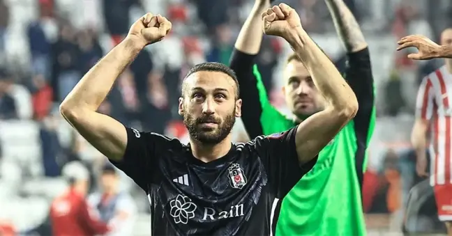 Cenk Tosun Fenerbahçe'de! Cenk Tosun İstanbul'a geldi mi? Sağlık kontrolünden geçti mi?