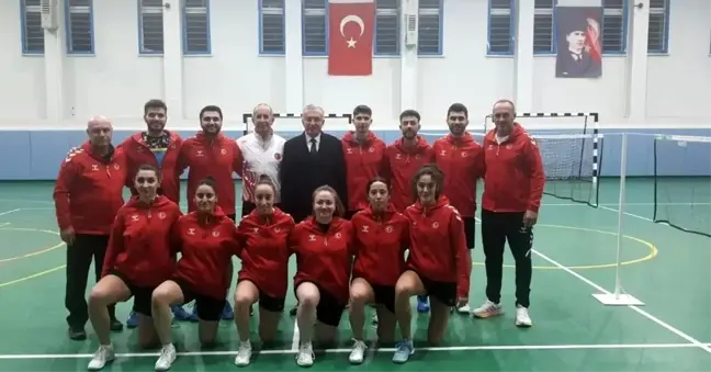 Rektör Levent, Badminton Milli Takımını Ziyaret Etti