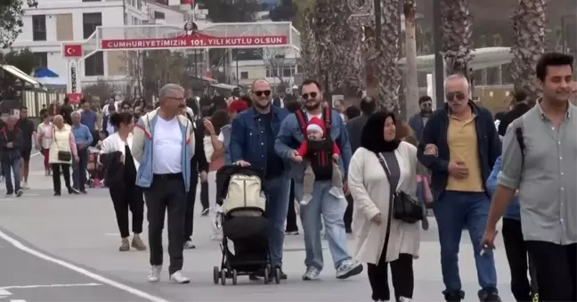 İstanbul'da Sıcak Hava İle Büyükçekmece Sahili'ne Akın