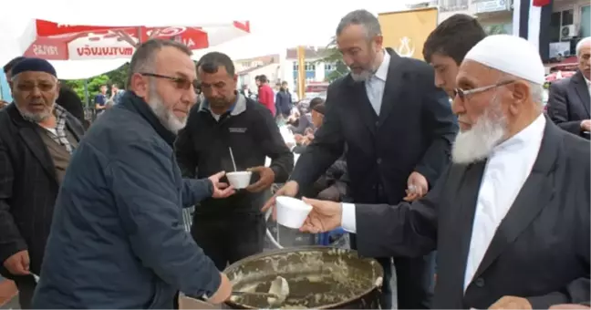 Vezirköprü'de 3 Bin Kişiye Keşkek