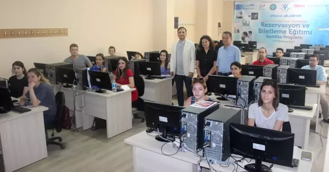 Plaza Akademi'de İlk Ders Zili Çaldı