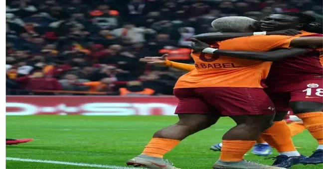 Ryan Babel bu sezon Süper Lig'deki ilk golünü attı