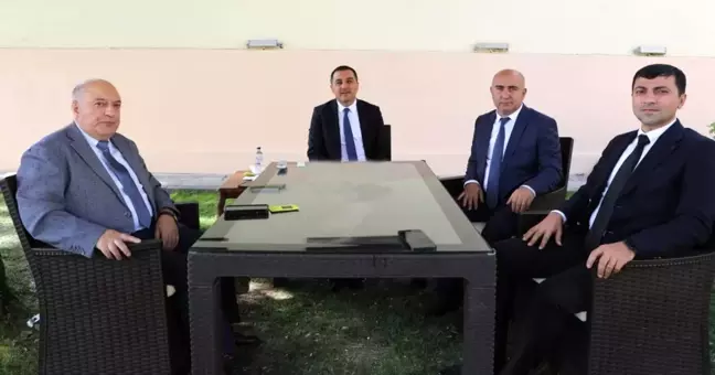 Azerbaycan heyetinden Vali Öksüz'e ziyaret