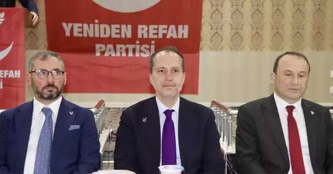 Fatih Erbakan Trabzon'da Vatandaşlarla İftar Programında Buluştu
