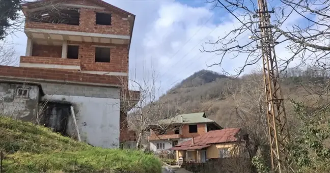 Giresun'da Heyelan Riski Nedeniyle 3 Bina Tahliye Edildi