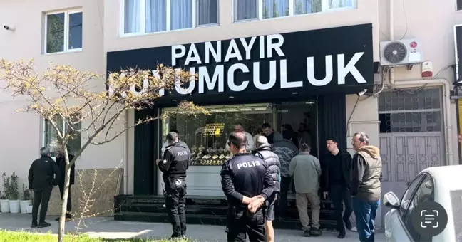 Bursa'da Kuyumcuya Soygun Girişiminde Ateş Açıldı