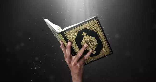 Kur'an-ı Kerim'i kitap haline getiren sahabe kimdir?