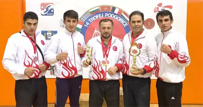 Genç Boksörlerden Karadağ'da 3 Madalya