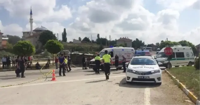Yolcu minibüsüyle otomobil çarpıştı: 1 ölü, 4 yaralı
