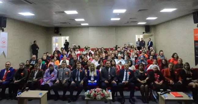 Muğla'da Kadına Yönelik Şiddetle Uluslararası Mücadele Günü Paneli Düzenlendi