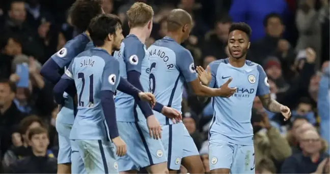 Manchester City, Arsenal'i Geriden Gelerek 2-1 Yendi