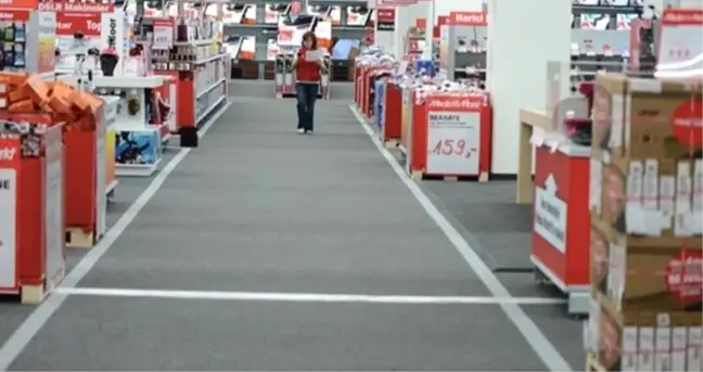 Media Markt İsveç Mağazalarını Satıyor