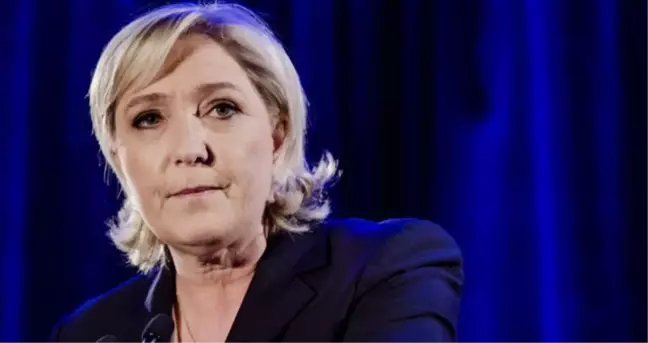 Ap, Cumhurbaşkanı Adayı Le Pen'in Dokunulmazlığını Kaldırdı