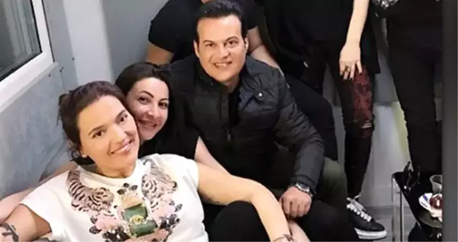 Demet Akalın'ın Arkadaşlarıyla Stüdyoda Buluşma Keyfi