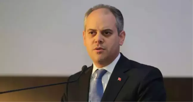 Bakan Kılıç, Şampiyon Güreşçi Rıza Yıldırım'ı Tebrik Etti