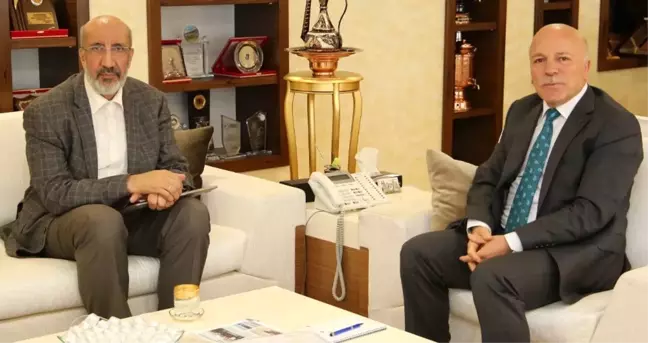 Gazeteci-yazar Dilipak'tan Başkan Sekmen'e Ziyaret
