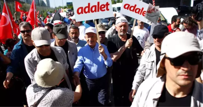 'Adalet Yürüyüşü' Sırasında Kalbinden Rahatsızlanan Vekile 3 Stent Takıldı