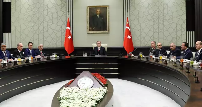 Yeni Kabinede 6 İsim Çizik Yedi