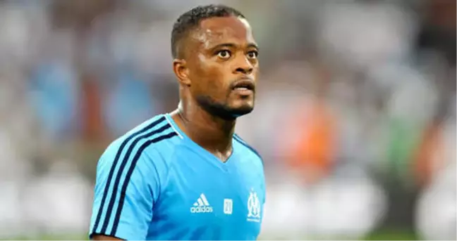 Galatasaray'ın Gündeminde Olan Patrice Evra'ya Real Betis Talip Oldu