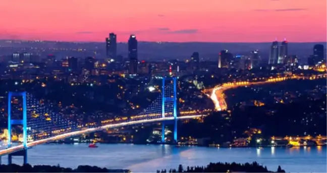 Dünyanın En Zengin İş Adamlarından Hintli Milyarder, 3 Bin 500 Çalışanını İstanbul'a Tatile Getiriyor