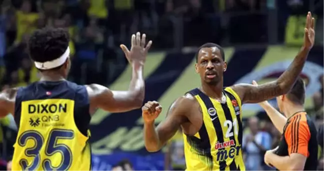 Barcelona, Fenerbahçeli James Nunnally'i İstiyor