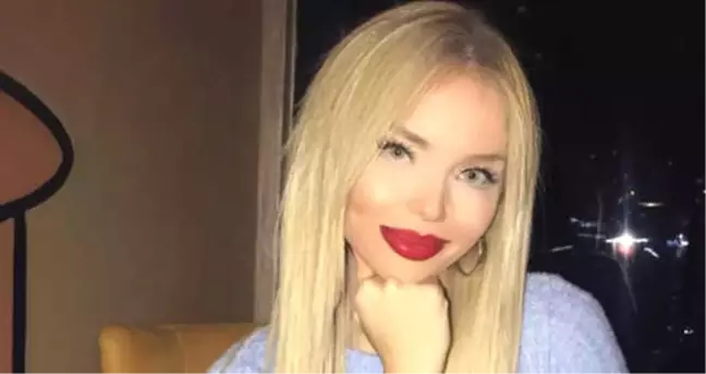 Sosyetik Güzel Cansu Taşkın'dan, Derin Dekolteli Paylaşım!