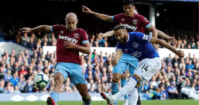 Cenk Tosun'lu Everton, West Ham'a 3-1 Mağlup Oldu