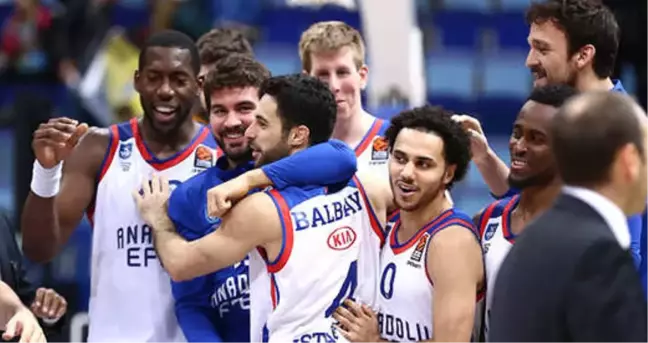 Anadolu Efes, Doğuş Balbay'ın Son Saniye Basketiyle Khimki'yi 85-84 Devirdi