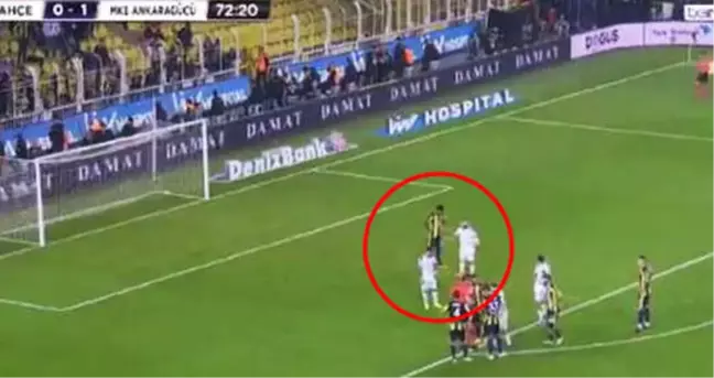 Fenerbahçeli Jailson, Ankaragücü'nün Kullandığı Penaltıda, Penaltı Noktasını Kazmaya Çalıştı