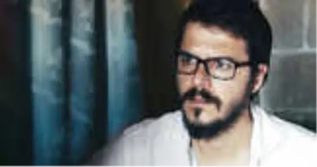 Ünlü Oyuncu Mehmet Günsür'ün Babası Vefat Etti
