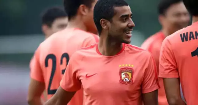 Galatasaray, Çin Liginde Oynayan Alan ve Soriano'nun Peşine Düştü
