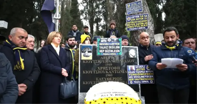 Fenerbahçeliler Büyükada'da Lefter'i Andı