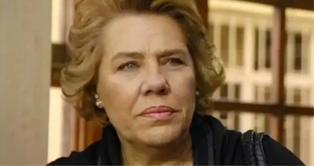 Ayşen Gruda'yı Son Yolculuğunda Yalnız Bırakmayan Işıl Yücesoy Kimdir?