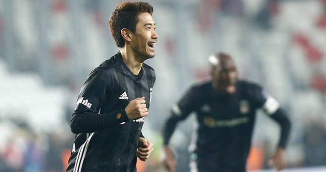 Shinji Kagawa'nın Sosyal Medyada Paylaştığı Fotoğraf, Japonya'da Gündem Oldu
