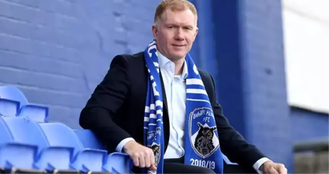 Paul Scholes, Oldham Athletic'deki Görevinden İstifa Etti