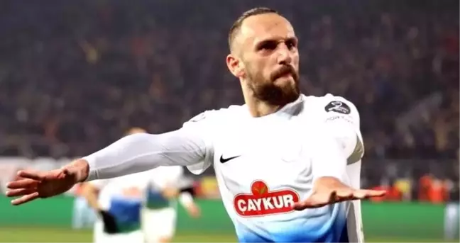 Vedat Muriç'in menajeri Haluk Canatar, Fenerbahçe kulüp binasına gitti
