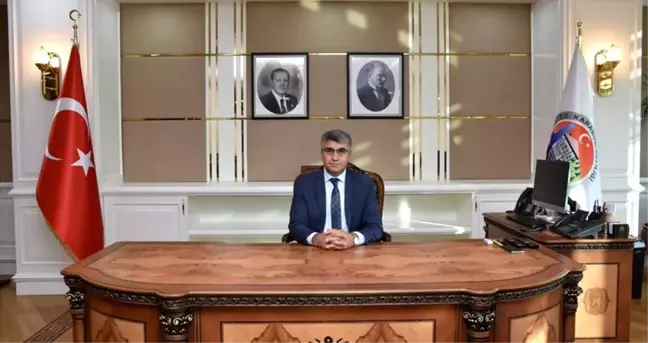 Vali Gürel ve il protokolünden Zafer Bayramı mesajı