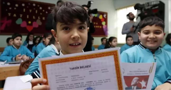 15 tatil başlıyor! Karneler saat kaçta verilecek? Okullar ne zaman açılacak 2020?